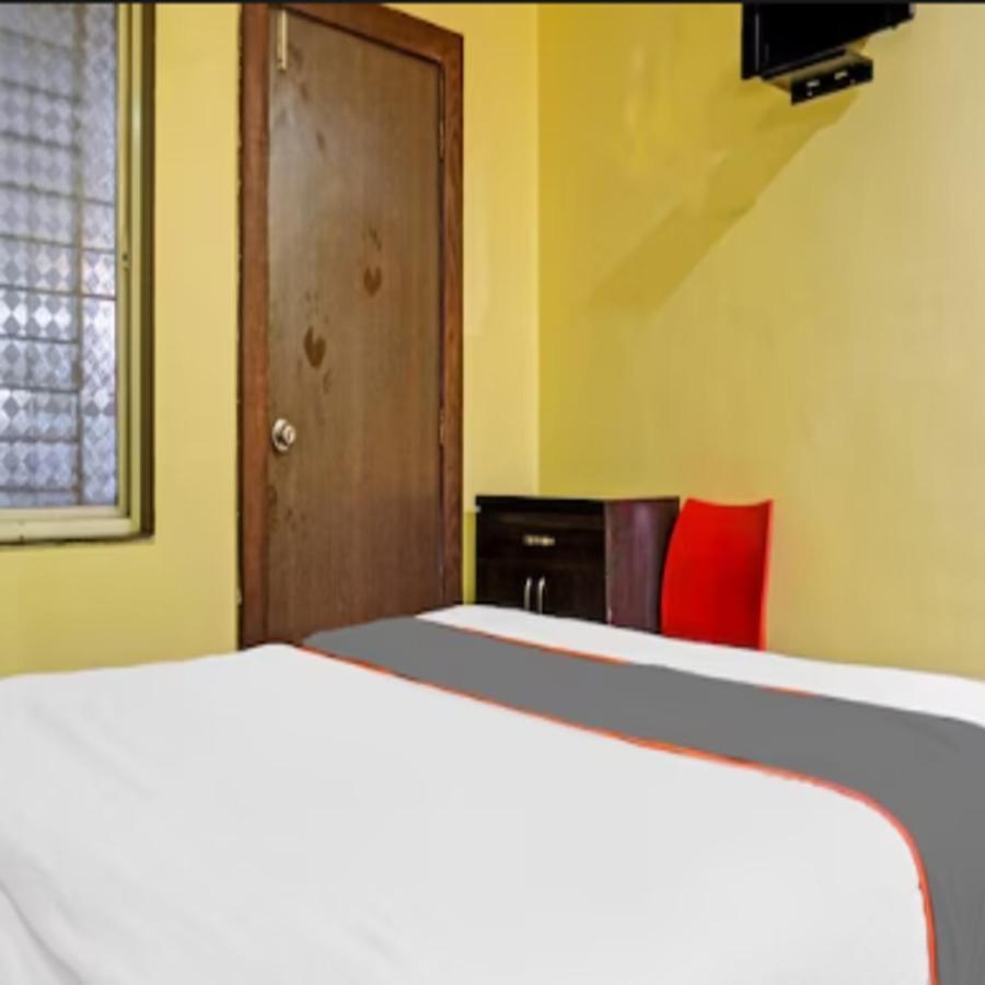 פונה Carnival Hotel מראה חיצוני תמונה