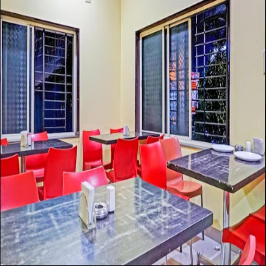 פונה Carnival Hotel מראה חיצוני תמונה