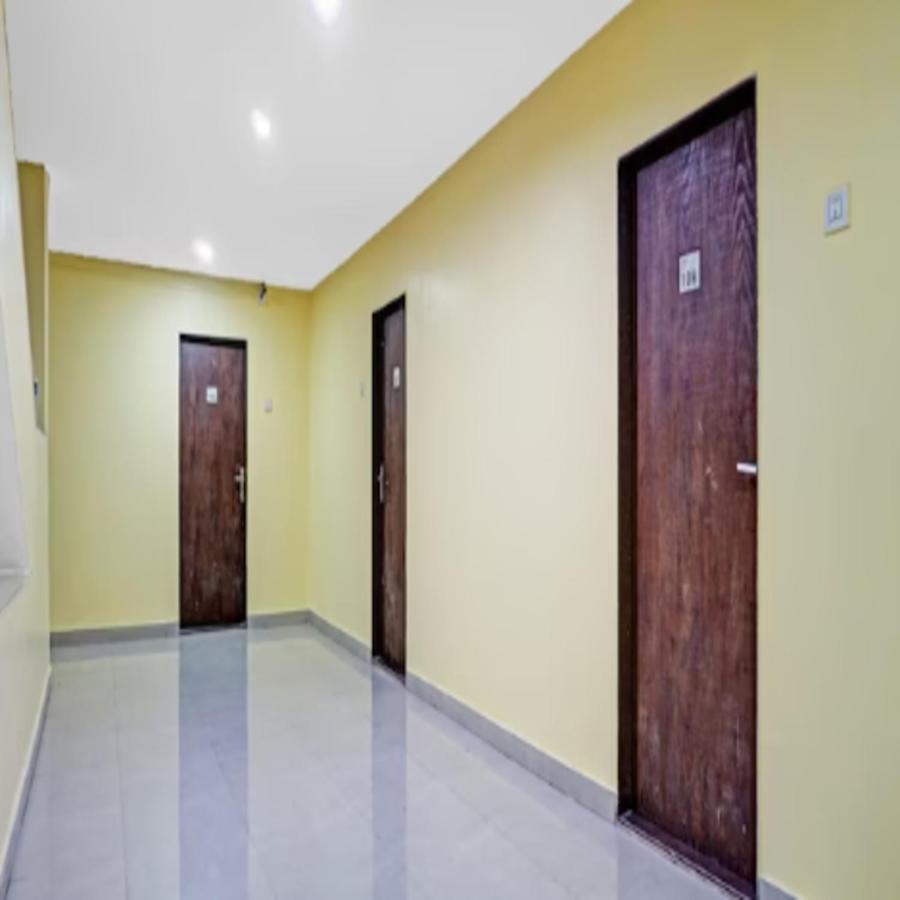 פונה Carnival Hotel מראה חיצוני תמונה